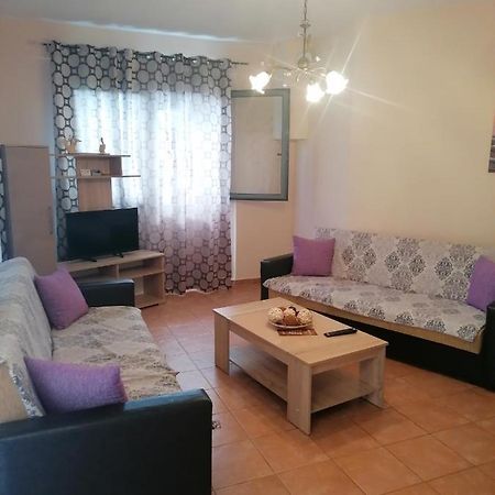 Enoikiazomena Diamerismata Mezonetes Giannakoudis Νο5 Nikiti  Bagian luar foto
